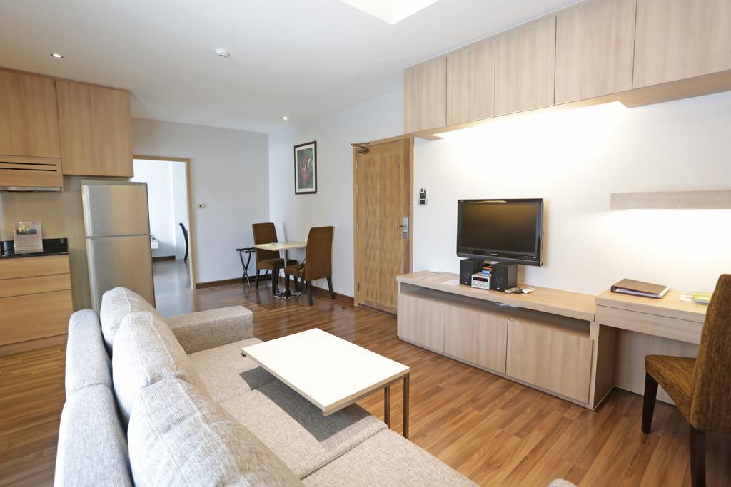 V Residence Бангкок Экстерьер фото